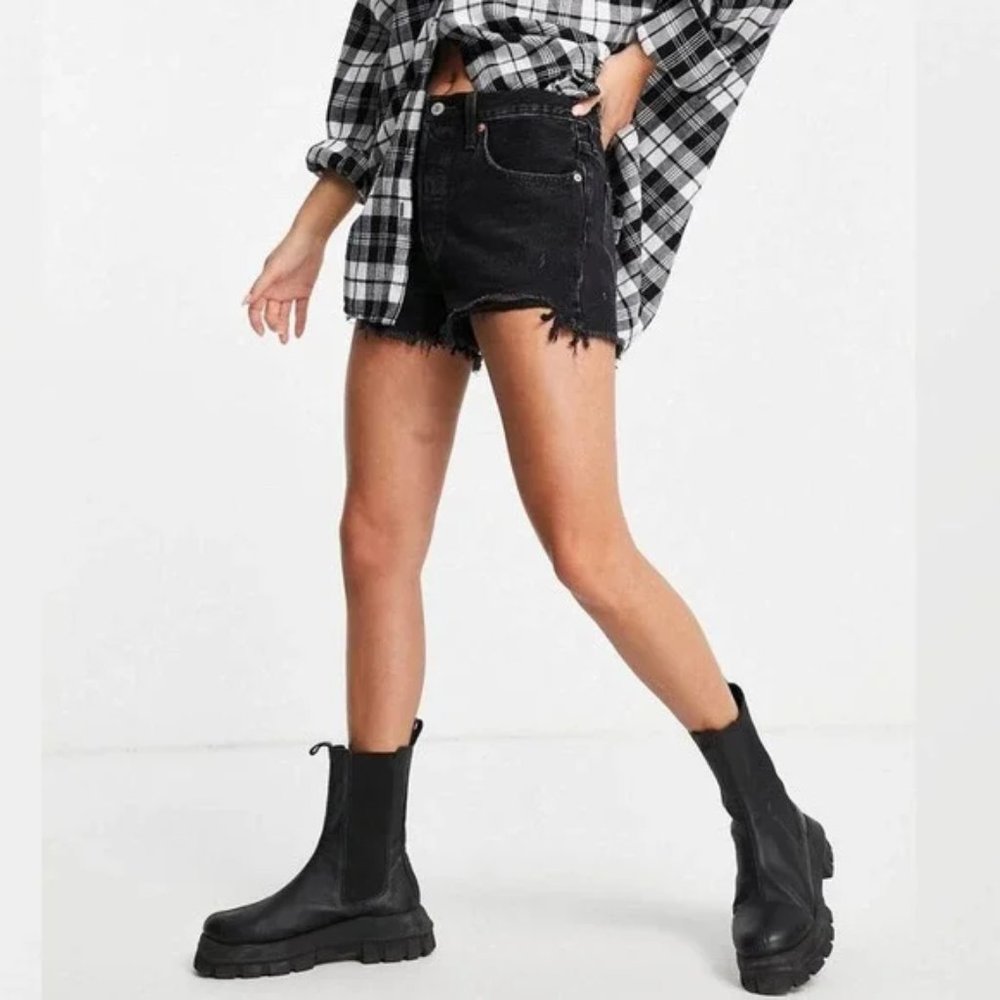 Levi's 501 Raw Hem Fringe Frayed Distressed Button Fly Cut off Jean Denim Shorts